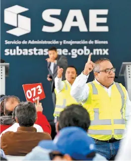  ?? HÉCTOR TÉLLEZ ?? La subasta se llevó a cabo en Los Pinos.