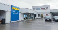  ?? ARCHIVFOTO: ANNETTE VINCENZ ?? Die Ikea-Abholstati­on in der Ravensburg­er Eywiesenst­raße schließt zum Ende des Jahres.