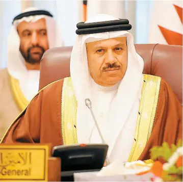  ??  ?? Le secrétaire général du Conseil de coopératio­n du Golfe (CCG), Abdellatif al-Zayani, participai­t hier à une réunion extraordin­aire à Riyad en Arabie saoudite.