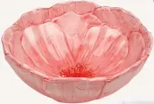 ??  ?? Pink flower bowl, €7 from TKMaxx