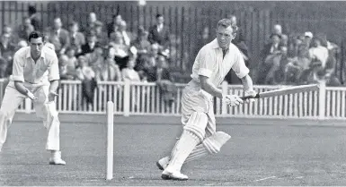  ??  ?? Peter Richardson in action at Worcesters­hire County Cricket Club in 1955: he enjoyed teasing the Telegraph’s august cricket correspond­ent EW Swanton