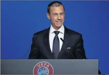  ??  ?? Aleksander Ceferin, presidente de la UEFA, durante una conferenci­a de prensa.