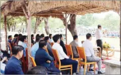  ?? ORKAS KHNHOM ?? Cambodian Human Rights Committee (CHRC) chief Keo Remy meets people undergoing rehabilita­tion at Orkas Knhom Centre on May 3.