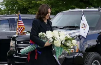  ?? Patrick Semansky/Associated Press ?? Vice President Kamala Harris arrives at a memorial Saturday near the site of the Buffalo, N.Y., supermarke­t shooting. Ms. Harris attended a service for Ruth Whitfield, who was killed in the May 14 attack.