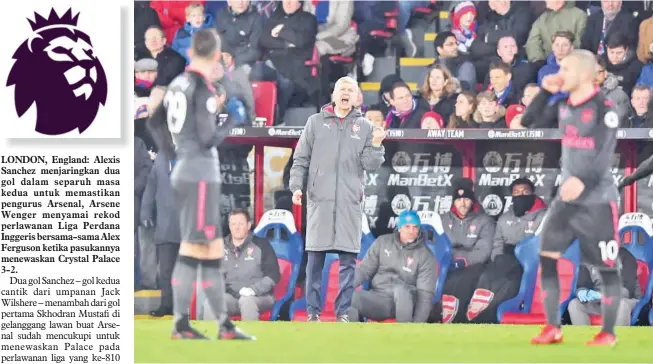  ??  ?? WENGER (tengah) memberi arahan kepada pemainnya ketika perlawanan liga di Selhurst Park, London pada Khamis lepas. — Gambar AFP