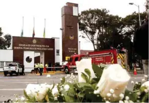  ?? (EFE) ?? SITIO. Entrada a la Escuela de Policía General Santander.