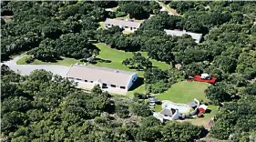  ??  ?? An aerial view of La Cigale estate in Port Elizabeth to be auctioned by In2assets on February 28. It specialise­s in weddings, conference­s, corporate and private functions as well as accommodat­ion.