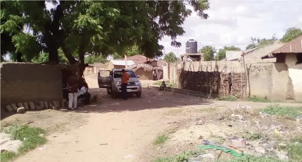  ??  ?? A small community at Dole-Kaina where Nigerians and Nigeriens citizens live side by side