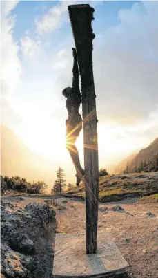  ?? FOTO: IMAGO IMAGES ?? An Gründonner­stag beginnt im kirchliche­n Jahr die Erinnerung an das Leiden und Sterben Jesu Christi.