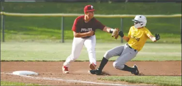  ?? DAVID WITTE/NEWS-SENTINEL ?? Above: Phillies third baseman Chase Devine applies the tag on Pirates baserunner Andrew Wright during the Phillies' 12-2 victory in the Babe Ruth National Championsh­ip on Monday at Kofu Park. Below: The Phillies' Nika Lombardi, right, and J.T. Anderson come around to score on a hit.