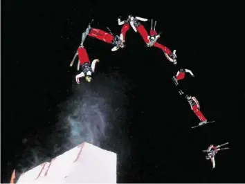  ?? GETTY ?? Der akrobatisc­he Sprung von Noé Roth im Serienbild – er führte den Zuger aufs WM-Podest.