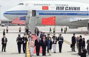  ?? ASSOCIATED PRESS ?? Secretary of State Rex Tillerson (second from left) and his wife, Renda St. Clair, pose with Chinese President Xi Jinping and his wife, Peng Liyuan, at Palm Beach Internatio­nal Airport.
