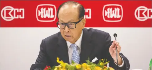  ?? Lam Yik Fei / Bloom berg files ?? Billionair­e Li Ka-shing had great praise for Canada and promised both of his sons would become Canadian citizens upon taking control of Alberta oil titan Husky Energy in the 1980s. Shares have fallen 80 per cent in the last decade.