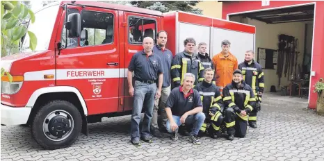  ?? FOTO: THG ?? Am Donnerstag wird entschiede­n, wie es mit ihrem Feuerwehrs­tandort weitergeht. Die Ablacher machen derweil klar: Sie wollen bleiben.