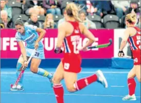  ?? HOCKEY INDIA ?? Skipper Rani Rampal (left) equalised for India off a penalty corner in the 31st minute.