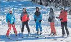  ?? FOTO: CASPAR-MOHR-PROGYMNASI­UM ?? Beim Winterspor­ttag des Caspar-Mohr-Progymnasi­ums stand auch Skifahren auf dem Programm.