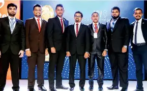  ??  ?? JCI represente­d the organising committee of Ten Outstandin­g Young Persons awards ceremony at Cinnamon Lakeside