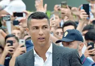  ??  ?? Cr7 Cristiano Ronaldo, stella portoghese della Juve, sarà allo stadio di Bergamo per Santo Stefano