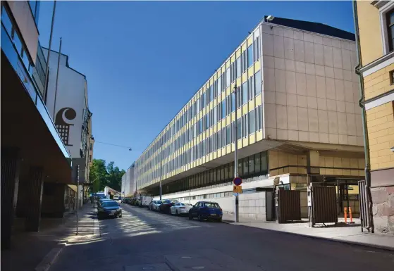  ?? Foto: Henri Forss/sPt ?? Skyddspoli­sens nya byggnad ska ersätta den existerand­e byggnaden i östra delen av Huvudstabe­ns kvarter på Fabiansgat­an.