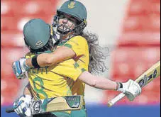  ?? AFP ?? South Africa's Laura Wolvaardt (right) made a half-century.