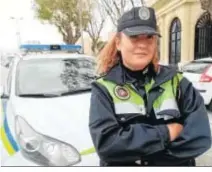  ??  ?? Montserrat Cestino, jefe de equipo de la Policía Portuaria.