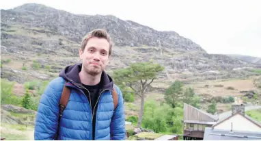  ??  ?? ● Codi Pac presenter Geraint Hardy visits Blaenau Ffestiniog in this week’s episode