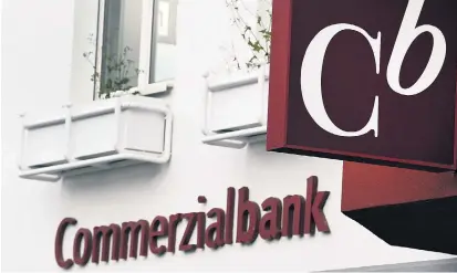  ??  ?? In Mattersbur­g wurde viel in die Stützung des Kartenhaus­es Commerzial­bank investiert.