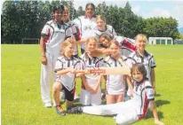  ?? ?? The intermedia­te girls team topped off a great weekends cricket for the club.