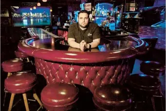  ?? JARROD VALLIERE U-T ?? Jasper “JJ” Sciuto is the lead bartender and manager at the legendary Lamplighte­r bar in Mission Hills. The bar has remained mostly closed during the pandemic, leaving Sciuto out of work.