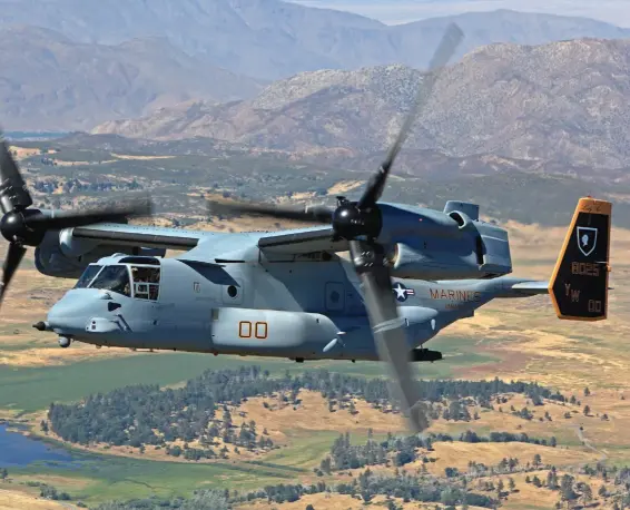  ??  ?? Above: A VMM-165 “White Knights” Osprey, with the nacelles situated fully forward, cruises in airplane mode over scenic California. The majority, but not all, of USMC Osprey units formerly flew the CH-46 Sea Knight, affectiona­tely known as the “Phrog.”