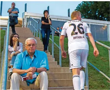  ?? FOTO: RUP ?? Wohin führt der Weg von Saar 05? Die wenigen Zuschauer sind ein Grund für den Rückzug aus der Oberliga.