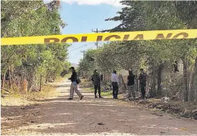  ??  ?? En Yayantique. Parientes informaron que hace dos semanas el alumno vivía con su abuela, pero cuando ella viajó a Estados Unidos quedó con su hermana y un primo.