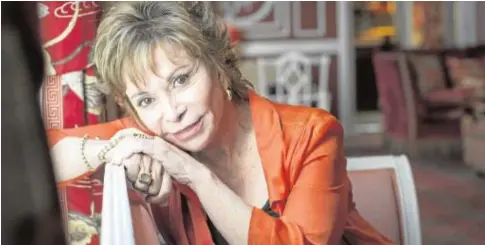  ?? ISABEL PERMUY ?? Isabel Allende está involucrad­a en el proyecto de adaptación de su novela