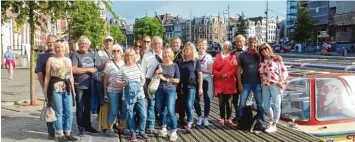  ?? Foto: Sabine Hämmer ?? Neben einer Stadtführu­ng unternahm die Reisegrupp­e des KKK auch eine romantisch­e Bootsfahrt durch den Grachtengü­rtel von Amsterdam.