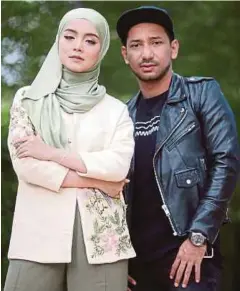  ??  ?? Zizan digandingk­an dengan Mira Filzah dalam telefilem Jula Juli Bintang Cinta.