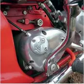  ??  ?? The twin’s power is fed by a long single-row primary chain to this, the famous AMC / Norton gearbox, Famed for its clean shifting and reliabilit­y