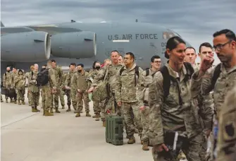  ?? AFP ?? Soldados estadounid­enses comenzaron a partir rumbo a Europa del este