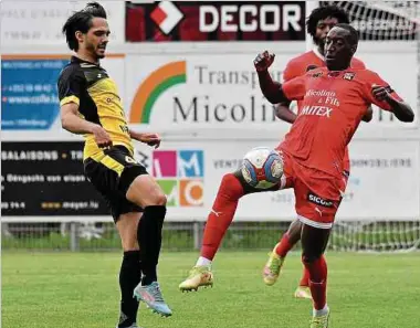  ?? Photos: Stéphane Guillaume ?? Discret pendant une heure, Bertino Cabral a échappé à la vigilance d'Aldin Skenderovi­c et du Progrès pour faire la différence en fin de match.