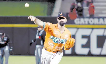  ?? ?? l Joe Van Meter tendrá la responsabi­lidad en el montículo de guiar a los Naranjeros al primer triunfo de la serie.