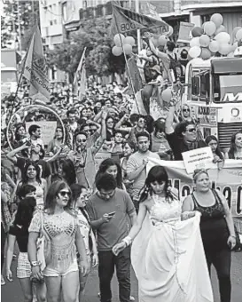  ?? (LA VOZ) ?? Lucha permanente. El colectivo LGTBIQ reclama sus derechos.