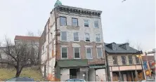  ?? CHRISTINA TATU/THE MORNING CALL/HANDOUT ?? Developer Borko Milosev confirms he has purchased 505-507 Northampto­n St. in Easton, next to the historic Hooper House.