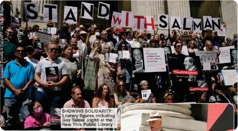  ?? ?? SHOWING SOLIDARITY: Literary figures including Gay Talese (right) at the New York Public Library