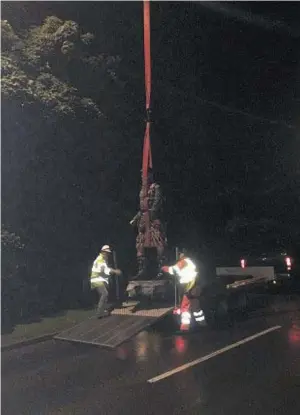  ??  ?? OLD GUARD: The Rob Roy statue at Culter is hoisted away for repairs