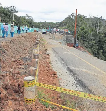  ?? FOTO: SECCIONAL OCCIDENTE DE LA CÁMARA COLOMBIANA DE LA INFRAESTRU­CTURA ?? Allí se desprendió la banca en el kilómetro 89.