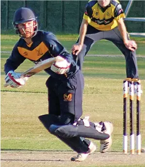  ?? PICTURE: STEVE JOHNSON ?? Kenilworth Wardens star Harry Johnson at the crease.