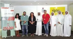  ??  ?? Gulf Bank and 88.8 FM’s management teams during Gulf Bank’s second quarterly salary account draw.