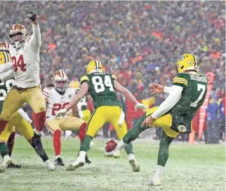  ?? AP ?? The 49ers’ Jordan Willis blocks a punt by the Packers’ Corey Bojorquez in the NFC divisional-playoff game late in the fourth quarter.