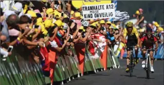  ?? MICHAEL STEELE, GETTY IMAGES ?? Richie Porte and Chris Froome head to the finish line of the 184.5km Stage 17 from Berne to Finhaut-Emosson Wednesday.