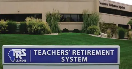  ?? | SETH PERLMAN/ AP ?? The board of the Teachers’ Retirement System voted to assume a lower rate of return on the pension fund’s investment­s.