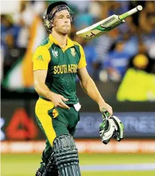  ?? — AFP photo ?? De Villiers reacts as he leaves the field after being run out during the Pool B 2015 Cricket World Cup match between South Africa and India at the Melbourne Cricket Ground (MCG).